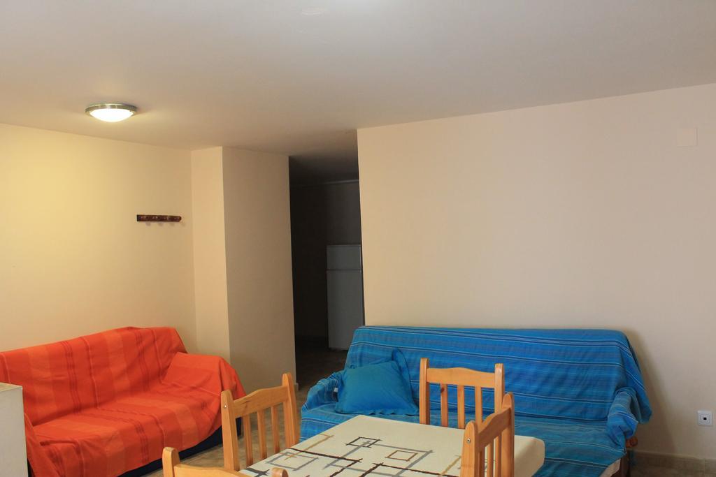 كامارينا دي لا سييرا Apartamentos Turisticos Rosario الغرفة الصورة